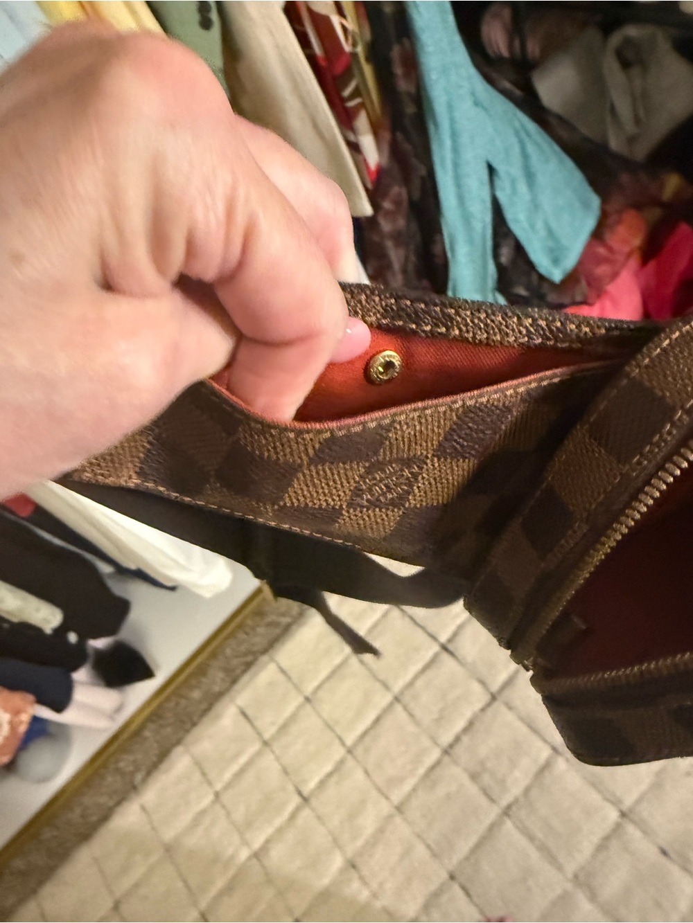 LOUIS VUITTON 💕LV DAMIER BUM BAG💕💕💕authentic - Picture 6 of 9